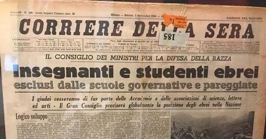 Prima pagina del Corriere della Sera del 3 settembre 1938: «Insegnanti e studenti ebrei esclusi dalle scuole governative e pareggiate». L'inizio della persecuzione che William Levi racconta nel suo diario.